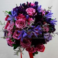 Ramo y accesorios florales